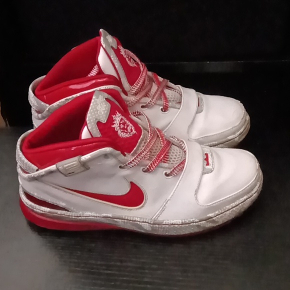 LeBron 6 'Ohio State' - Picture 1 of 15